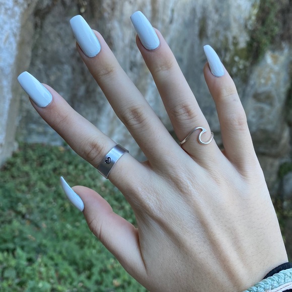 Urban Outfitters Jewelry - Heart ring
